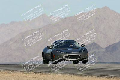 media/Jan-04-2026-SCCA SD (Sun) [[defc442887]]/3-Intermediate 2 group/Session 1 Turn 9/